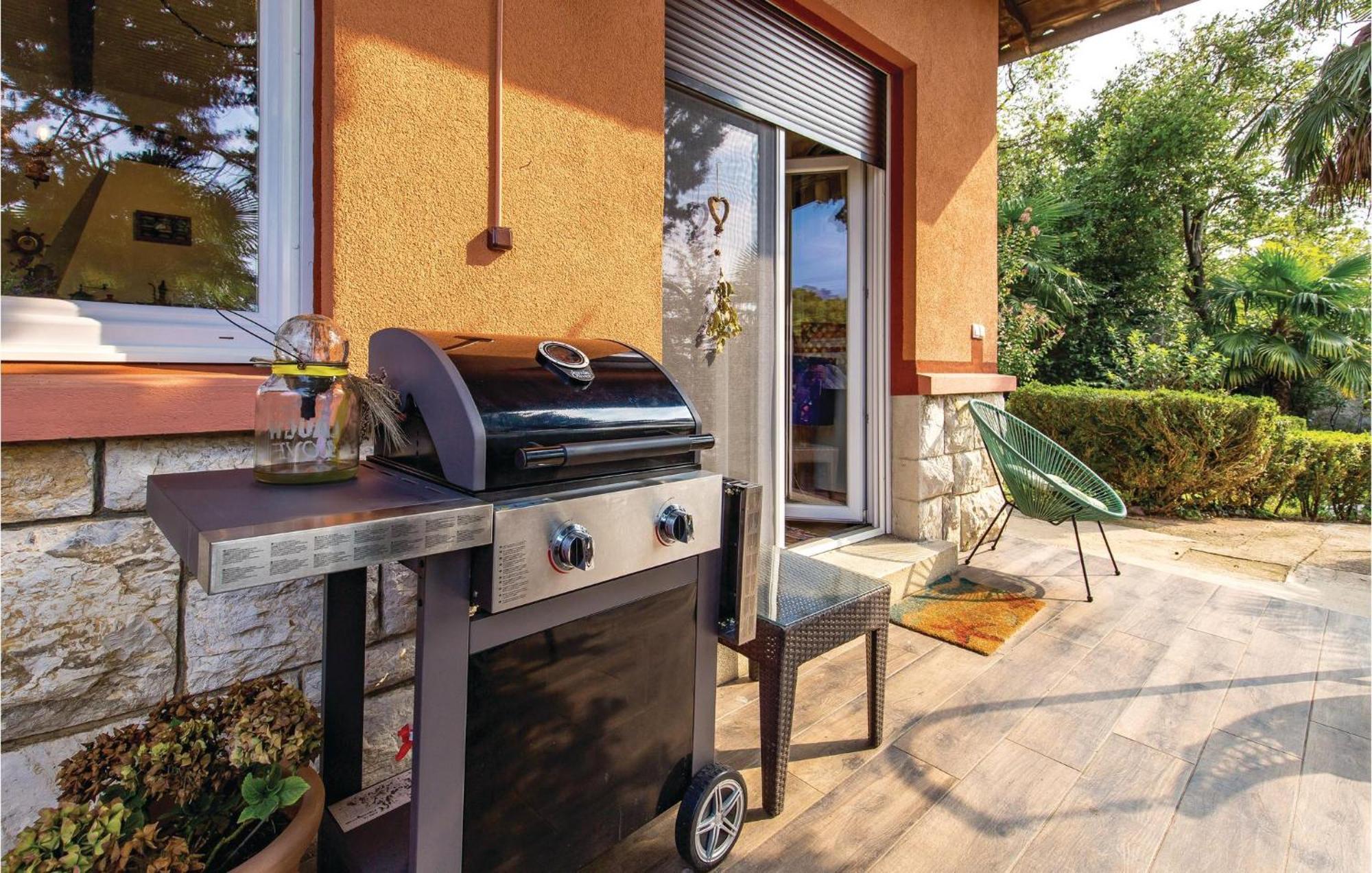 Lovely Apartment In Rijeka With House Sea View Bagian luar foto