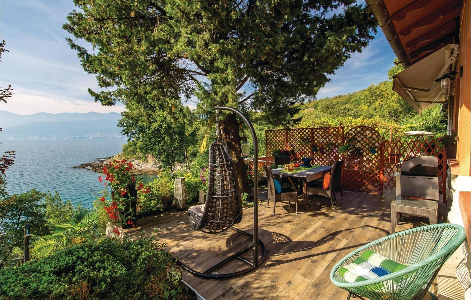 Lovely Apartment In Rijeka With House Sea View Bagian luar foto
