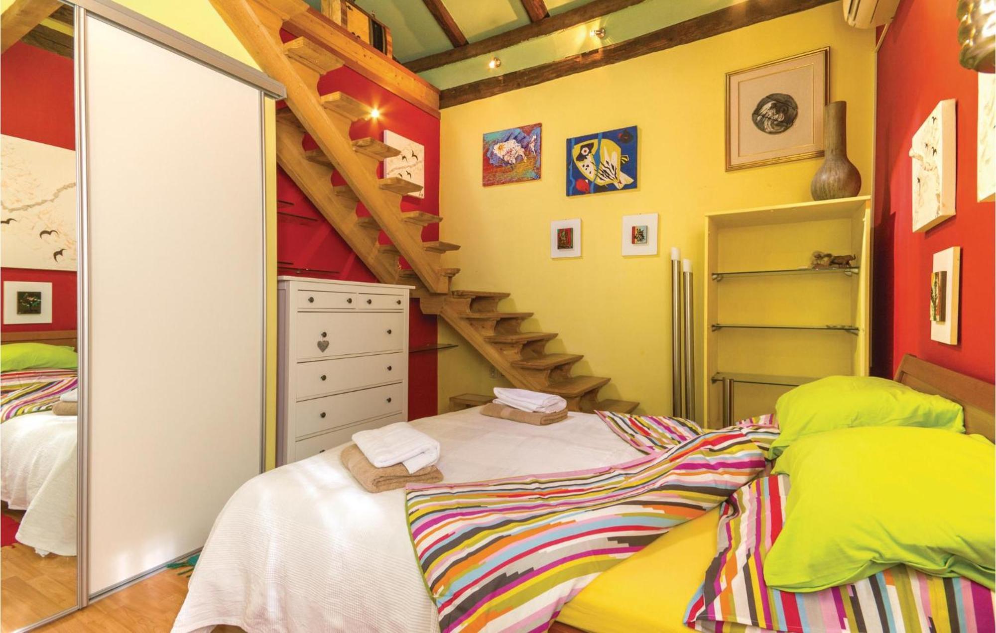 Lovely Apartment In Rijeka With House Sea View Bagian luar foto