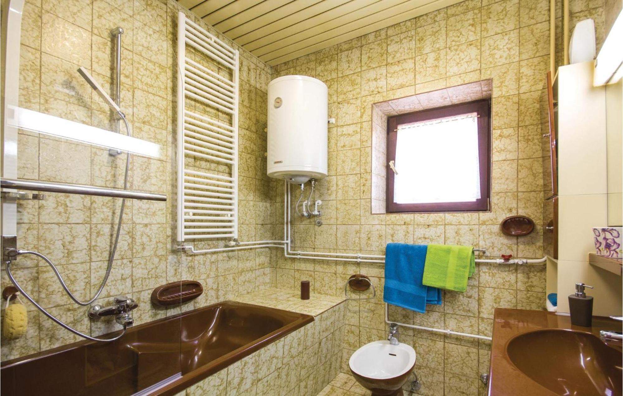 Lovely Apartment In Rijeka With House Sea View Bagian luar foto
