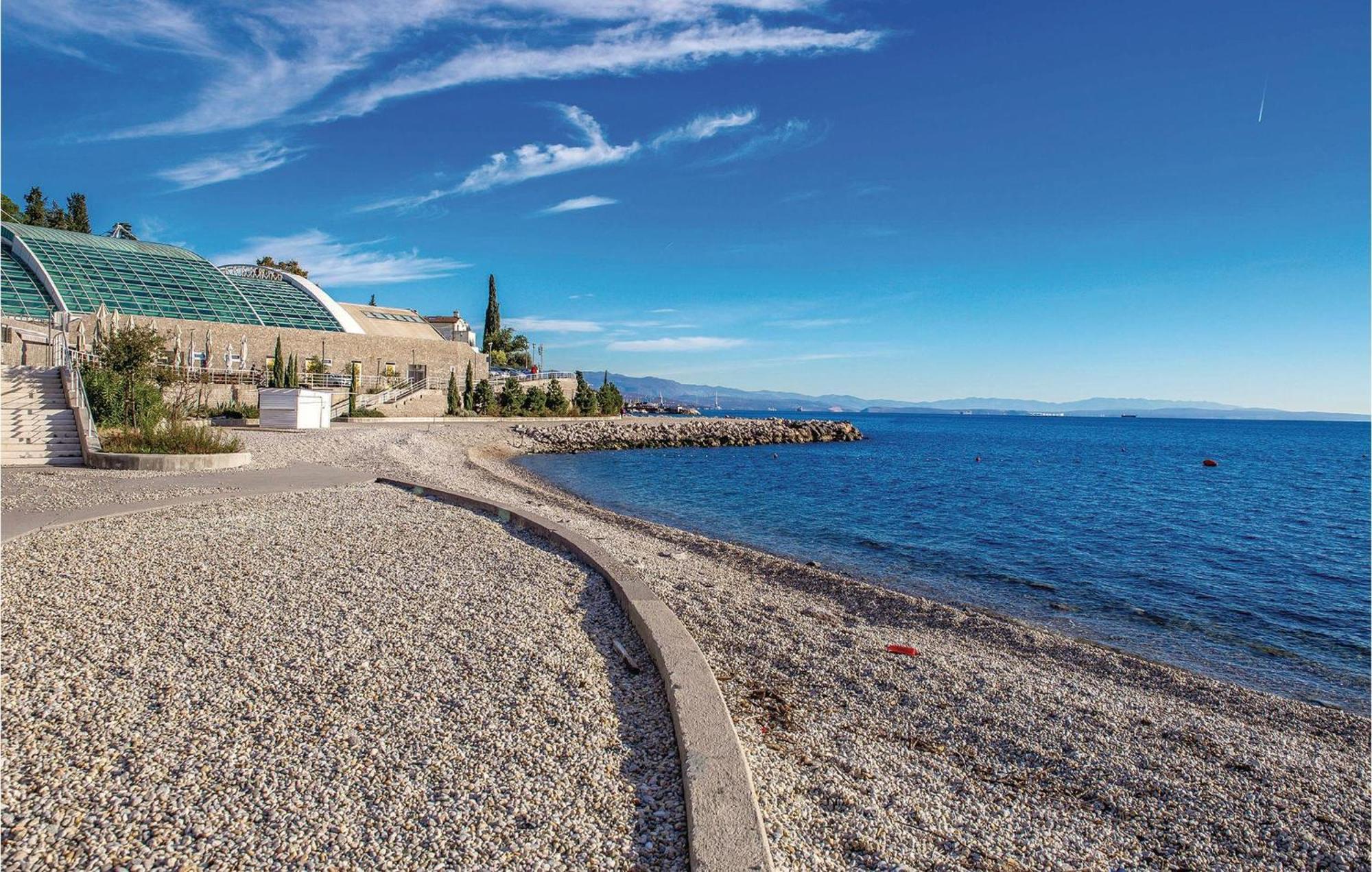 Lovely Apartment In Rijeka With House Sea View Bagian luar foto