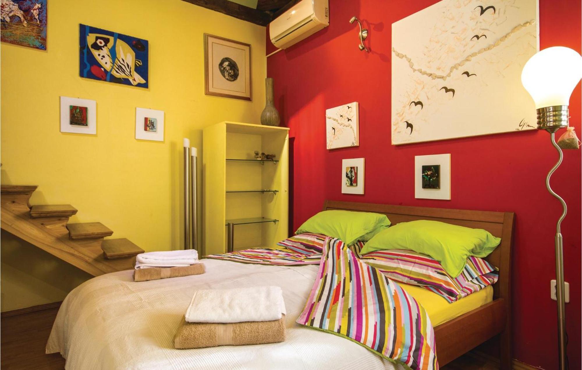 Lovely Apartment In Rijeka With House Sea View Bagian luar foto
